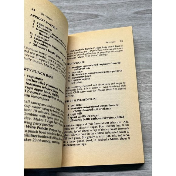 Better Homes and Gardens Selections From New Cook Book Pocket Recipes 1996 - Picture 3 of 7